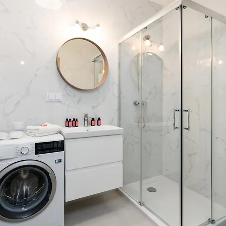 Bukowska 18 Mtp By Renters Poznań