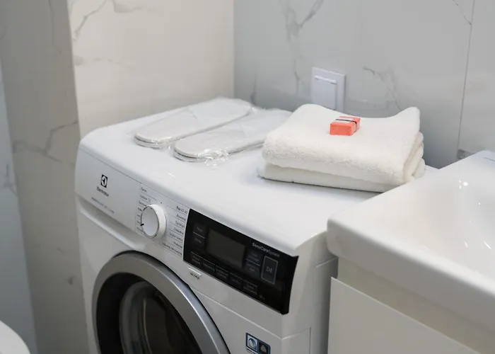 Bukowska 18 Mtp By Renters Poznan